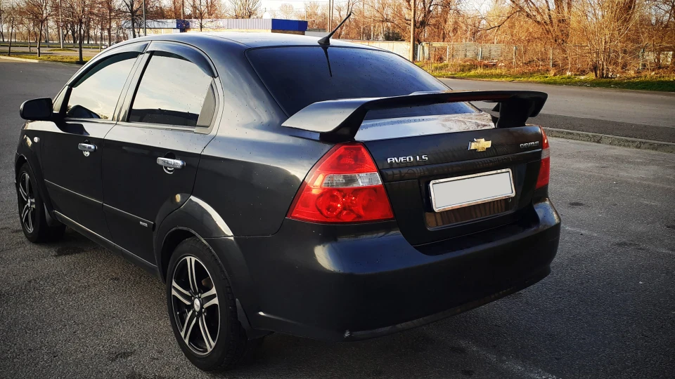 Chevrolet Aveo Sedan 2