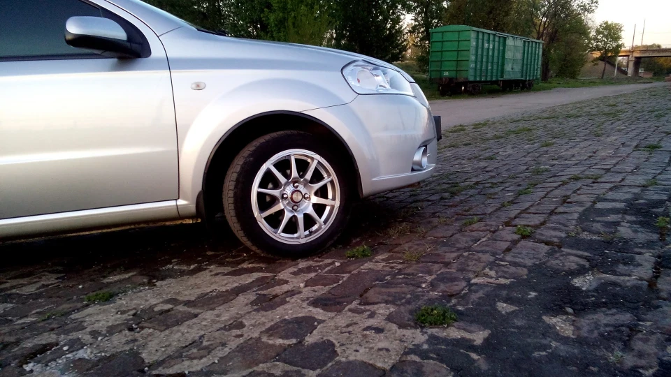 Chevrolet Aveo Sedan 2