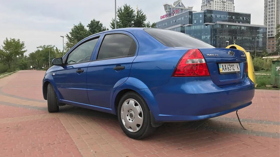 Chevrolet Aveo Sedan 2