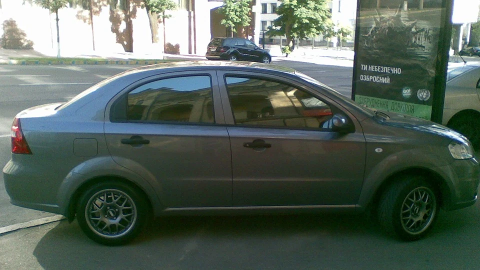 Chevrolet Aveo Sedan 3