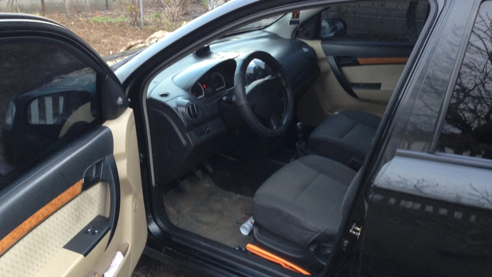 Chevrolet Aveo Sedan 3