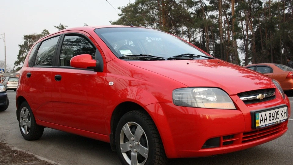Chevrolet Aveo Sedan 3