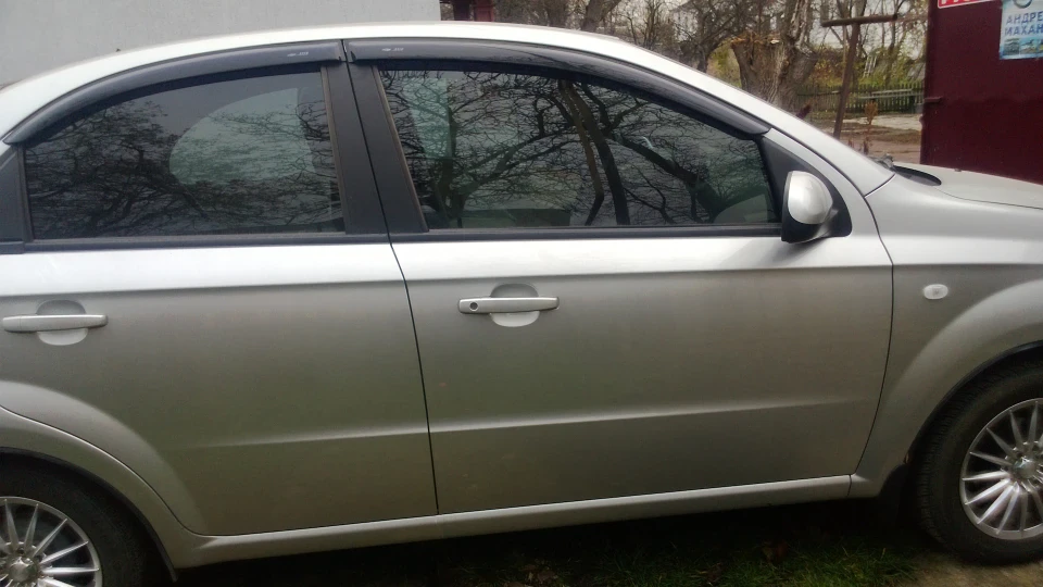 Chevrolet Aveo Sedan 4