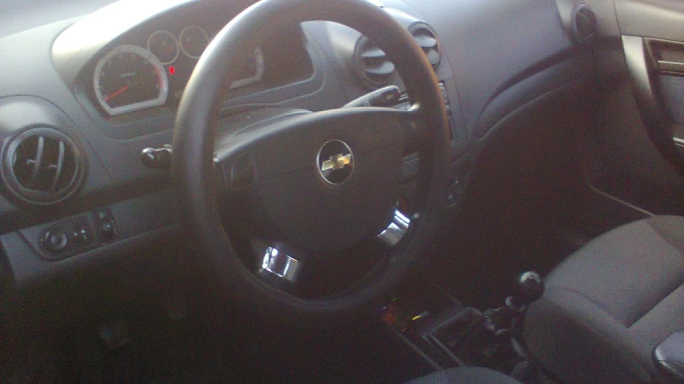 Chevrolet Aveo Sedan 4