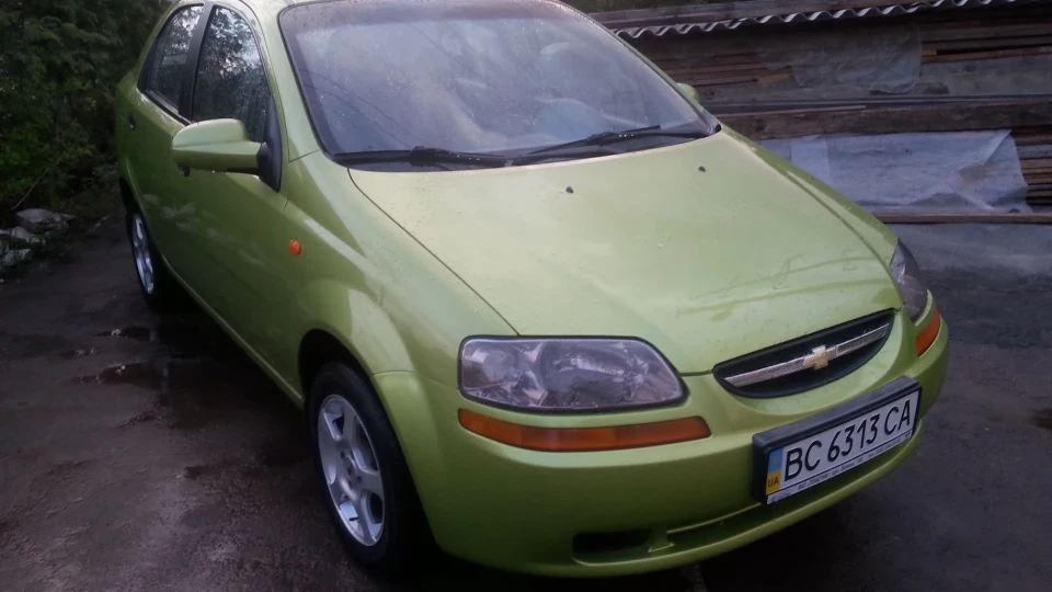 Chevrolet Aveo Sedan 2