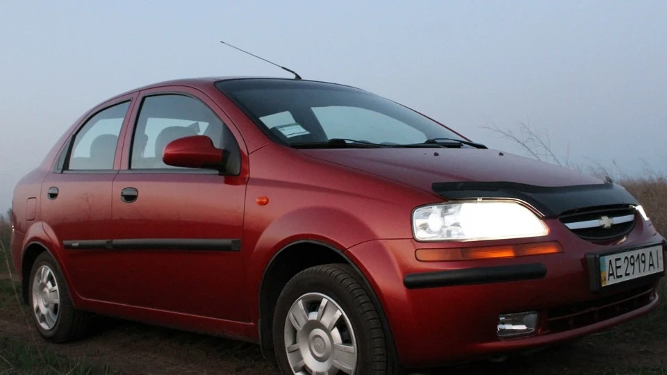 Chevrolet Aveo Sedan 3