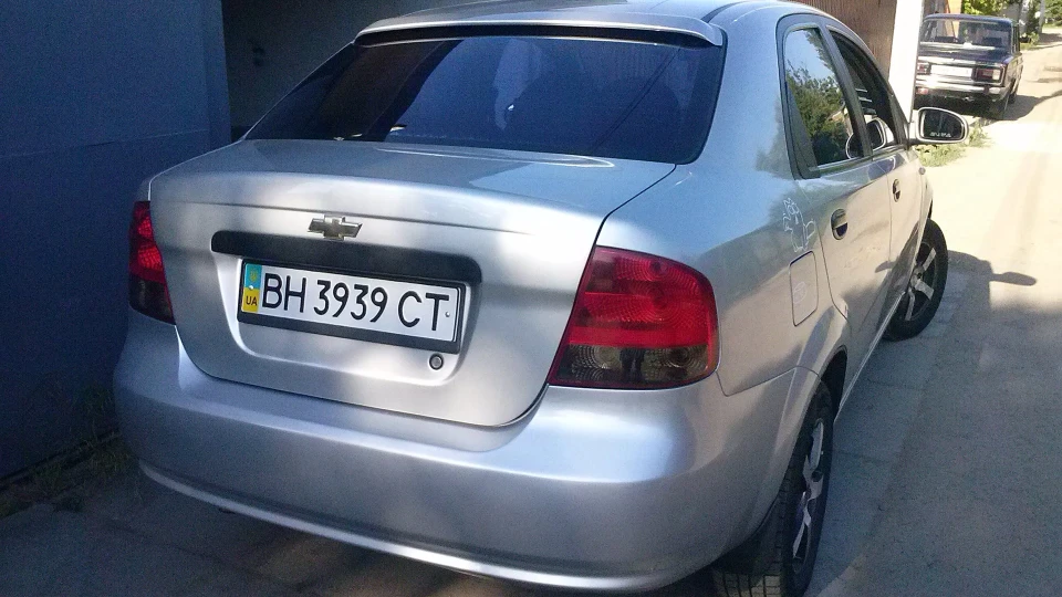 Chevrolet Aveo Sedan 3