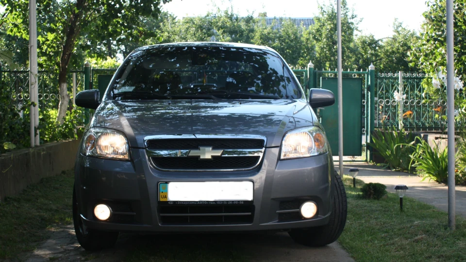 Chevrolet Aveo Sedan 4