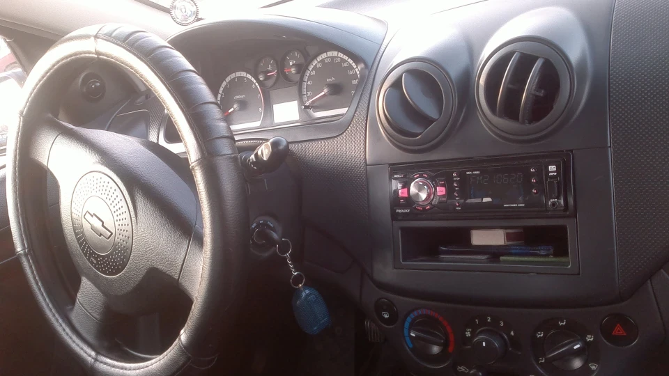 Chevrolet Aveo Sedan 3