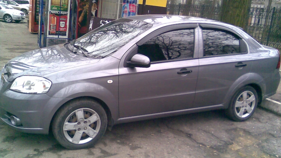 Chevrolet Aveo Sedan 2