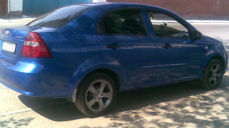 Chevrolet Aveo Sedan 2