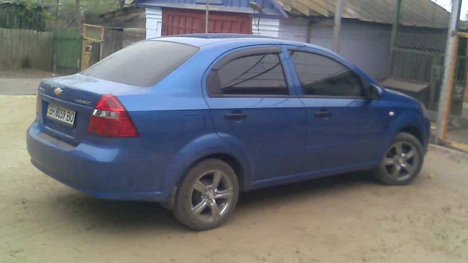 Chevrolet Aveo Sedan 5