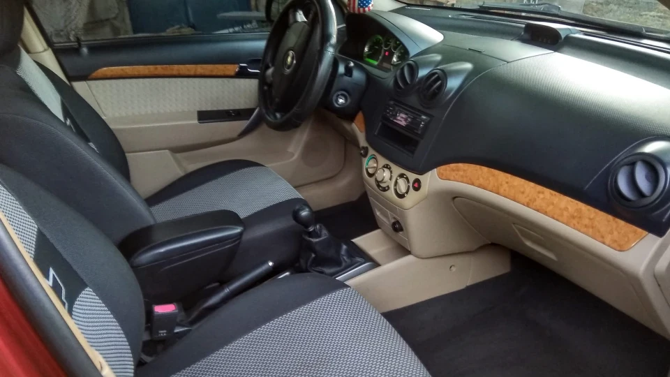 Chevrolet Aveo Sedan 2