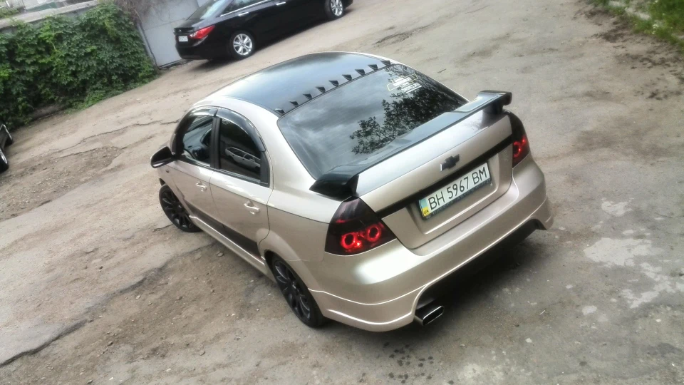 Chevrolet Aveo Sedan 4