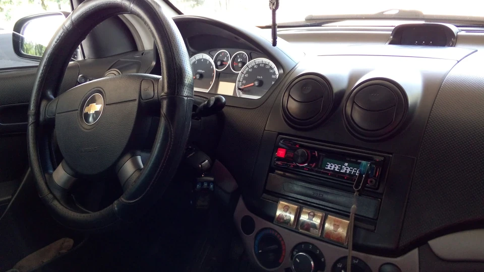 Chevrolet Aveo Sedan 5