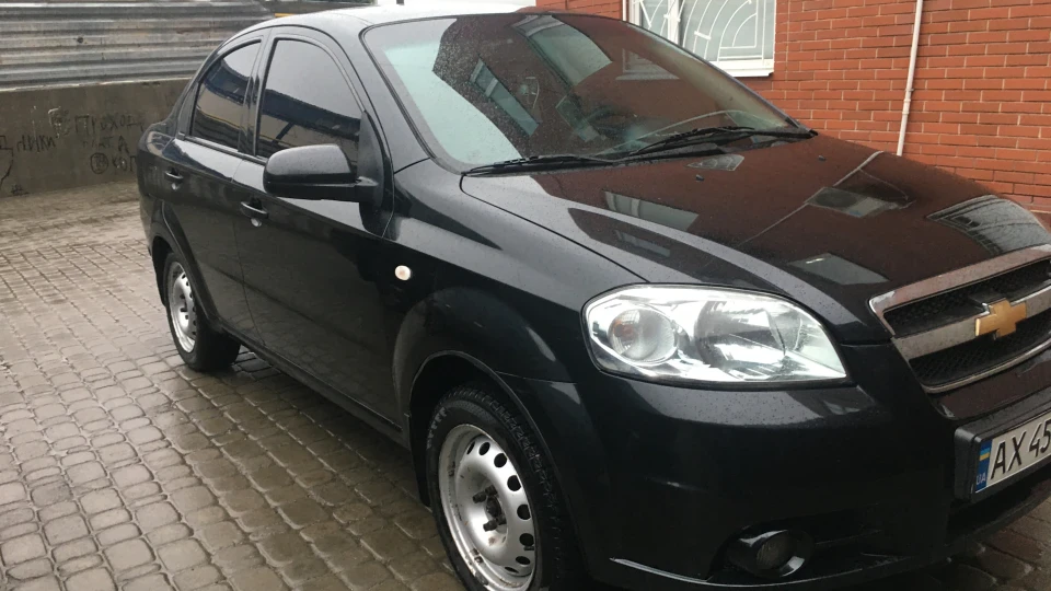 Chevrolet Aveo Sedan 2
