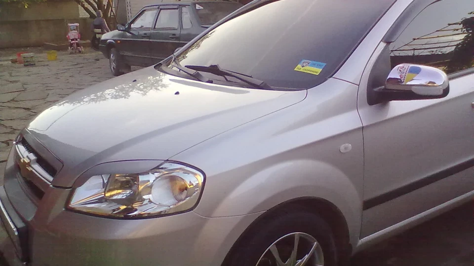 Chevrolet Aveo Sedan 4