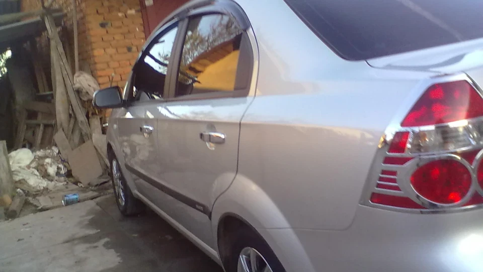 Chevrolet Aveo Sedan 5