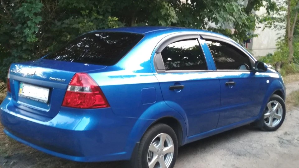 Chevrolet Aveo Sedan 4