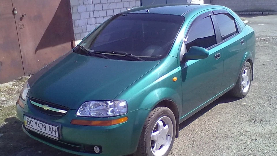 Chevrolet Aveo Sedan 2