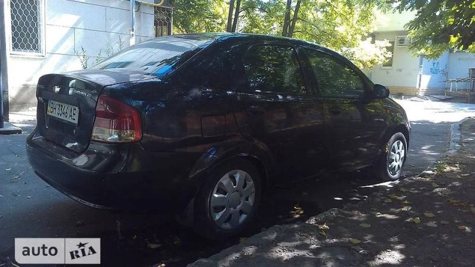 Chevrolet Aveo Sedan 4