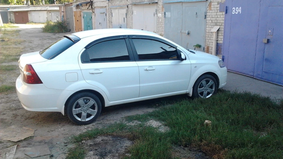 Chevrolet Aveo Sedan 4