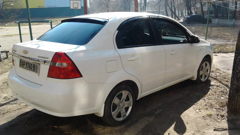 Chevrolet Aveo Sedan 5