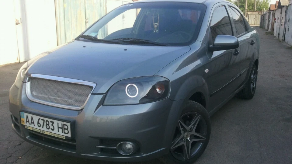 Chevrolet Aveo Sedan 2