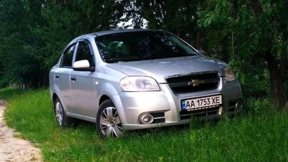 Chevrolet Aveo Sedan 2