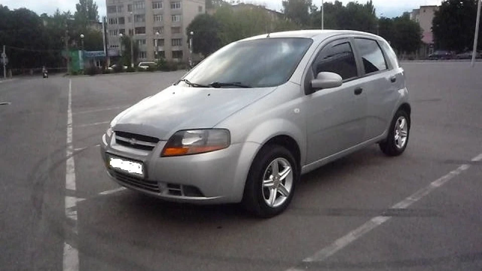 Chevrolet Aveo Sedan 2