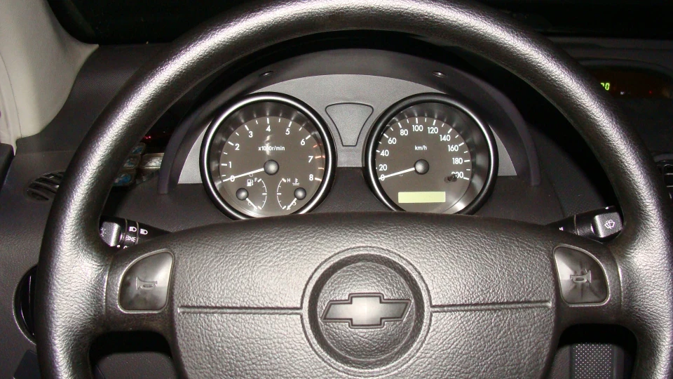 Chevrolet Aveo Sedan 5