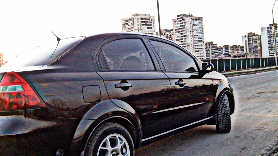 Chevrolet Aveo Sedan 5