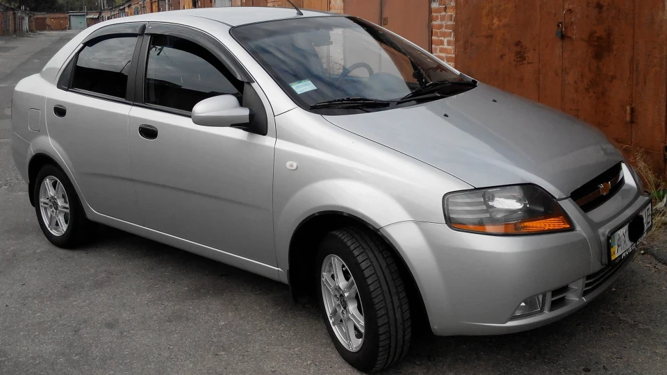 Chevrolet Aveo Sedan 2