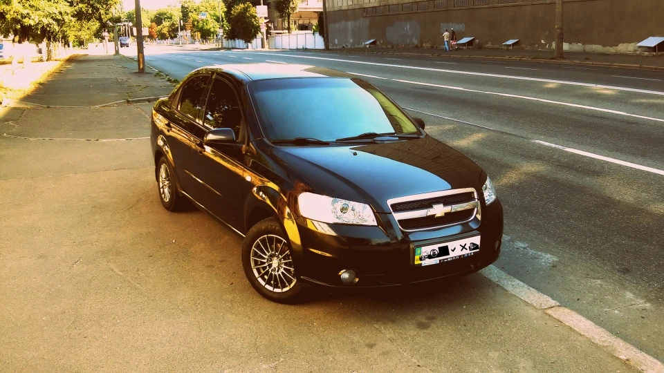 Chevrolet Aveo Sedan 3
