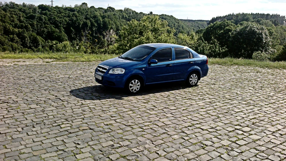 Chevrolet Aveo Sedan 3