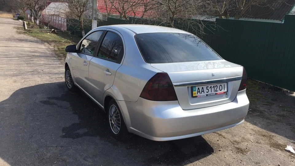 Chevrolet Aveo Sedan 4