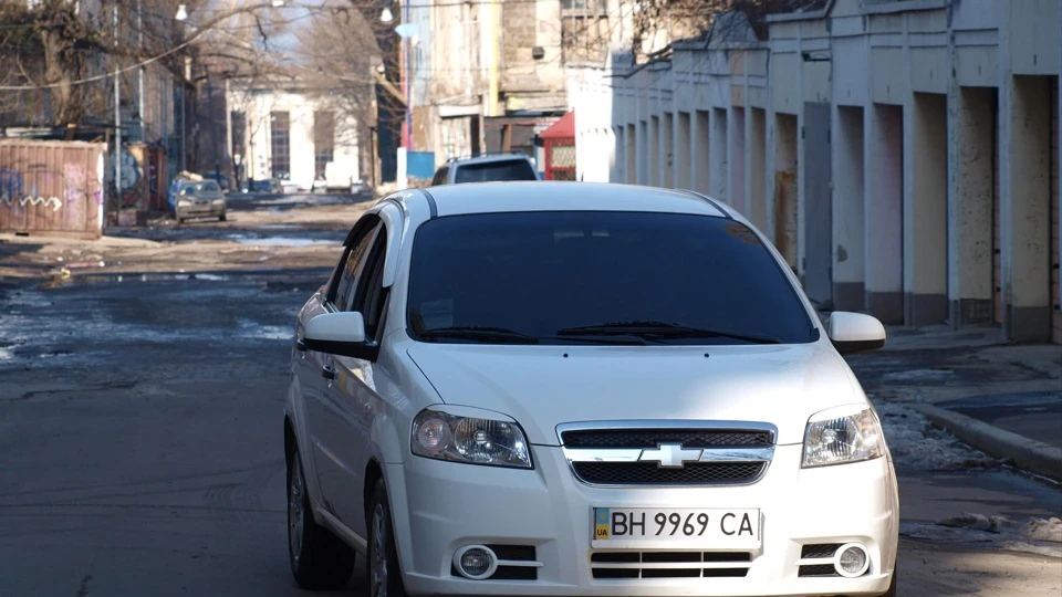 Chevrolet Aveo Sedan 3