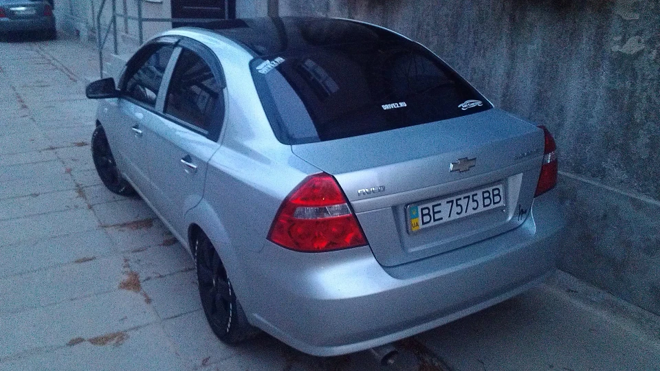 Chevrolet Aveo Sedan 2