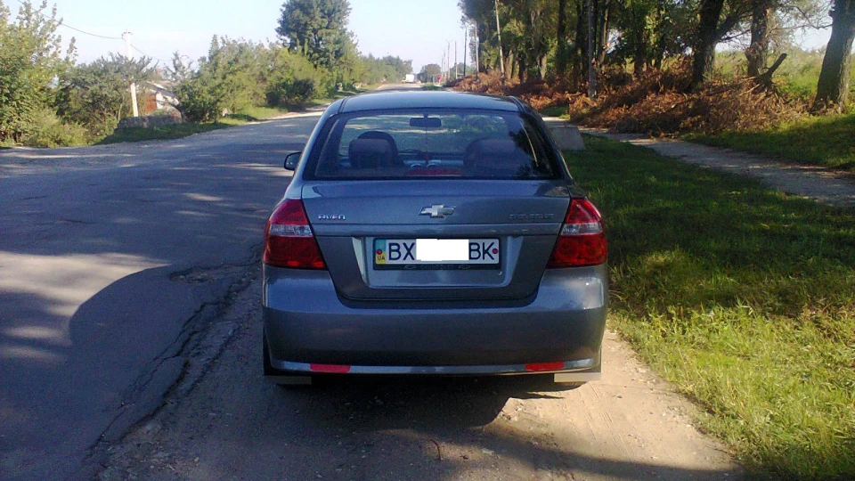 Chevrolet Aveo Sedan 4