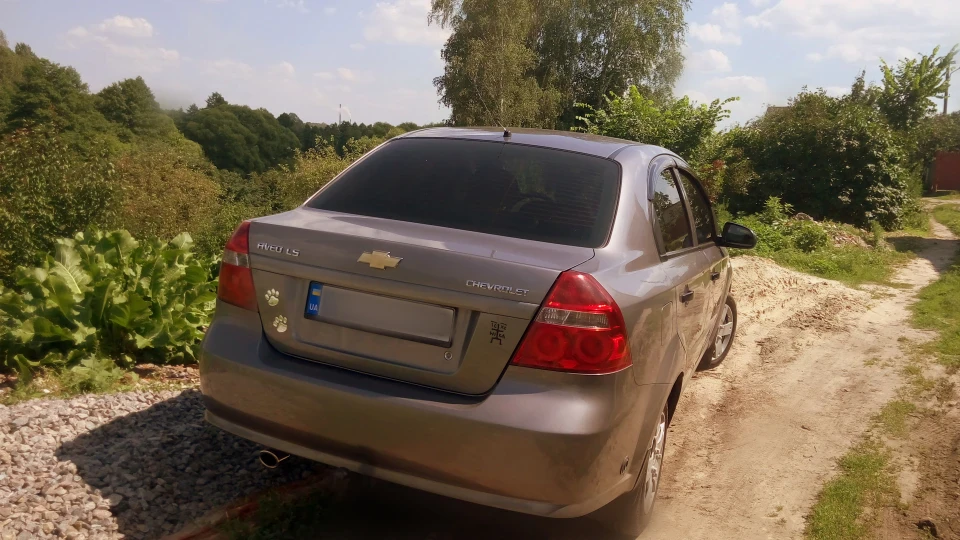 Chevrolet Aveo Sedan 3