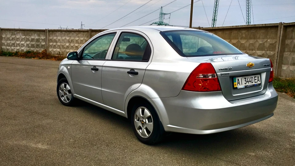 Chevrolet Aveo Sedan 1.5 LT 2