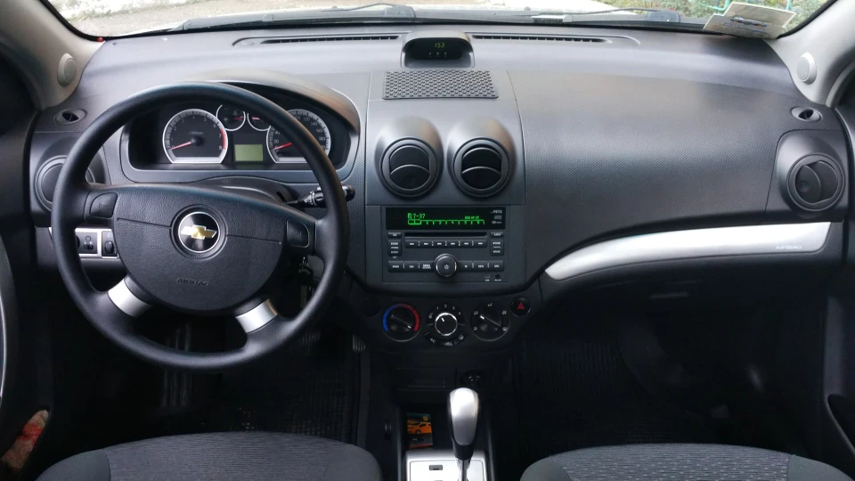 Chevrolet Aveo Sedan 1.5 LT 3