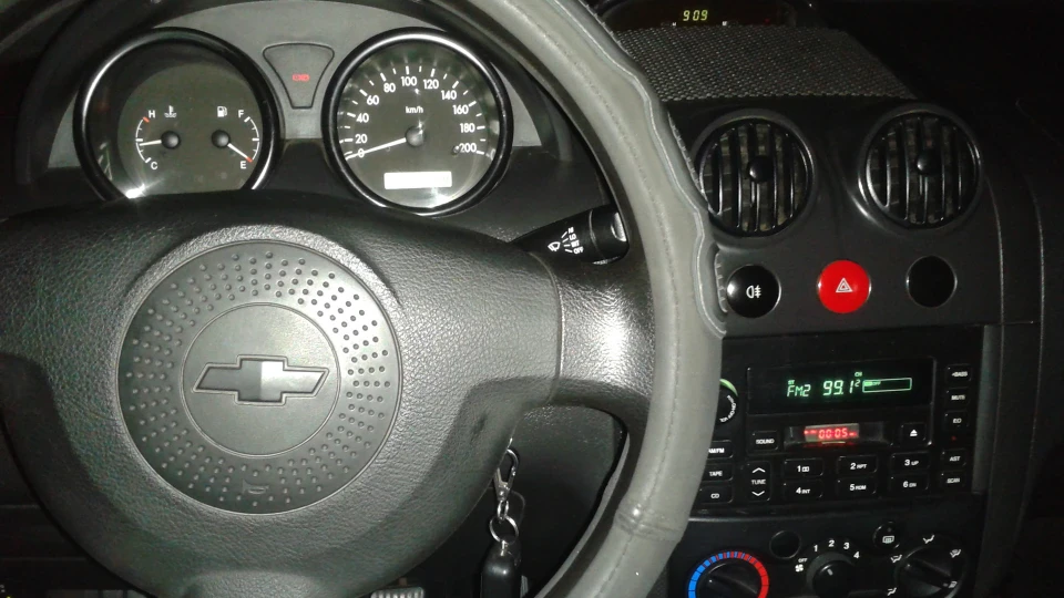 Chevrolet Aveo Sedan 1.5 stock 2