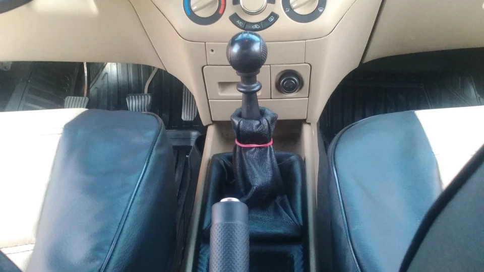 Chevrolet Aveo Sedan 1.6 16v 2
