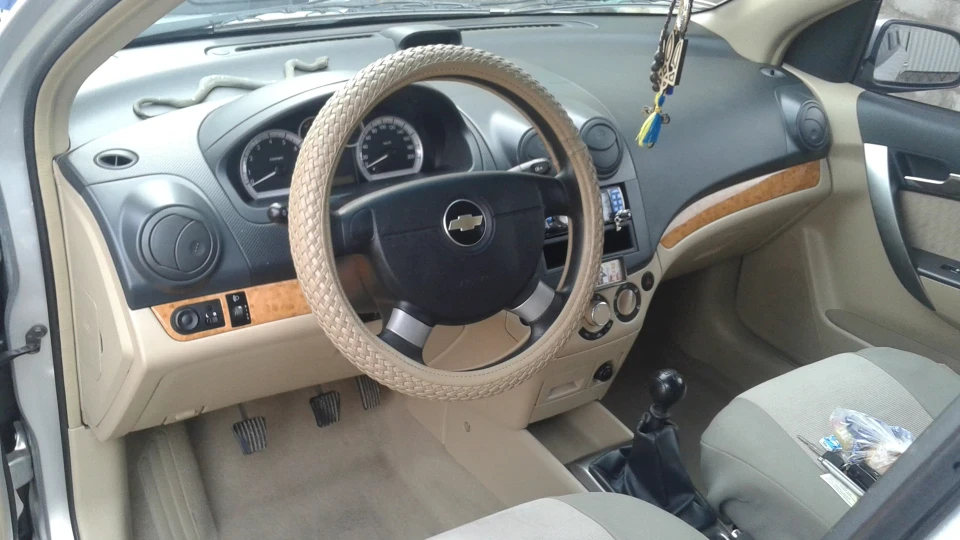 Chevrolet Aveo Sedan 1.6 LT 3