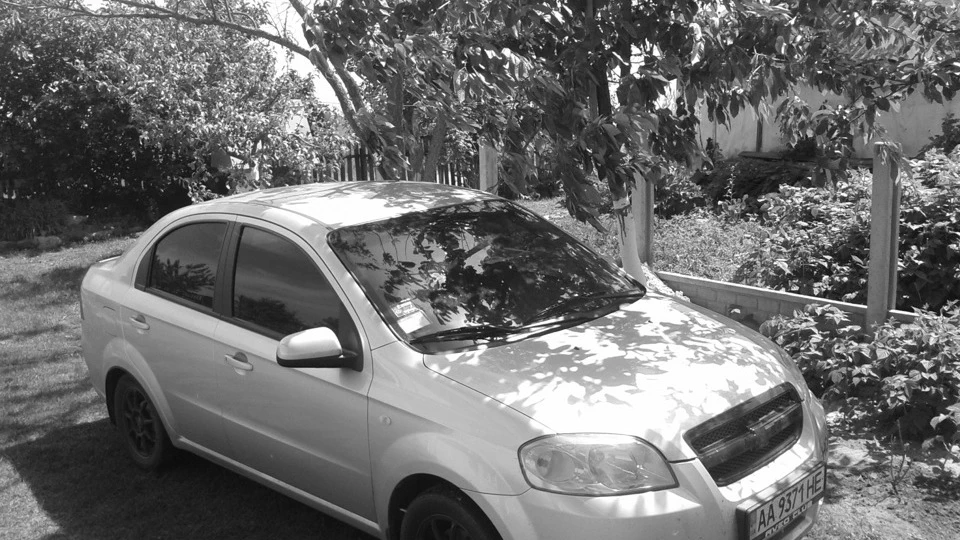 Chevrolet Aveo Sedan 1,6 Сріблястий з чорним 5