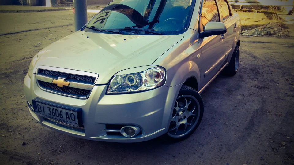 Chevrolet Aveo Sedan 16" 5