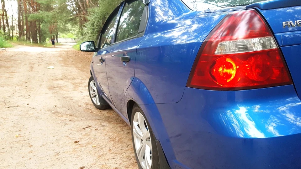 Chevrolet Aveo Sedan Avatar 3