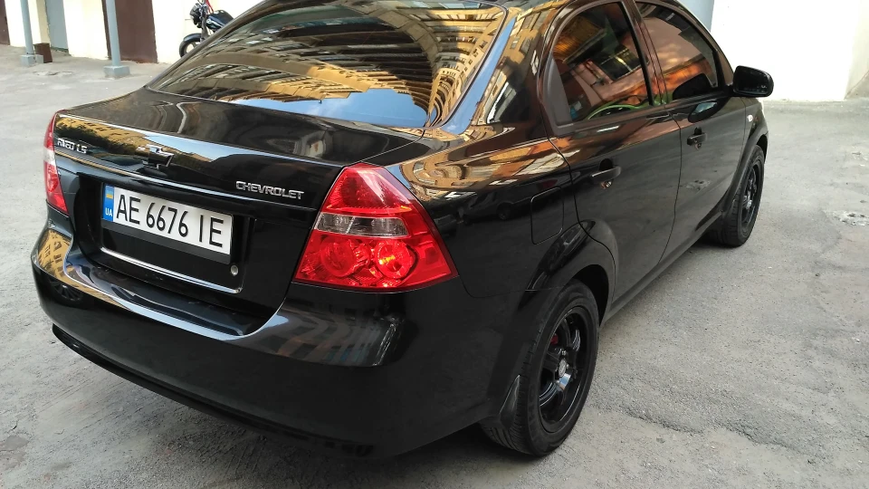 Chevrolet Aveo Sedan Black Hunter 5