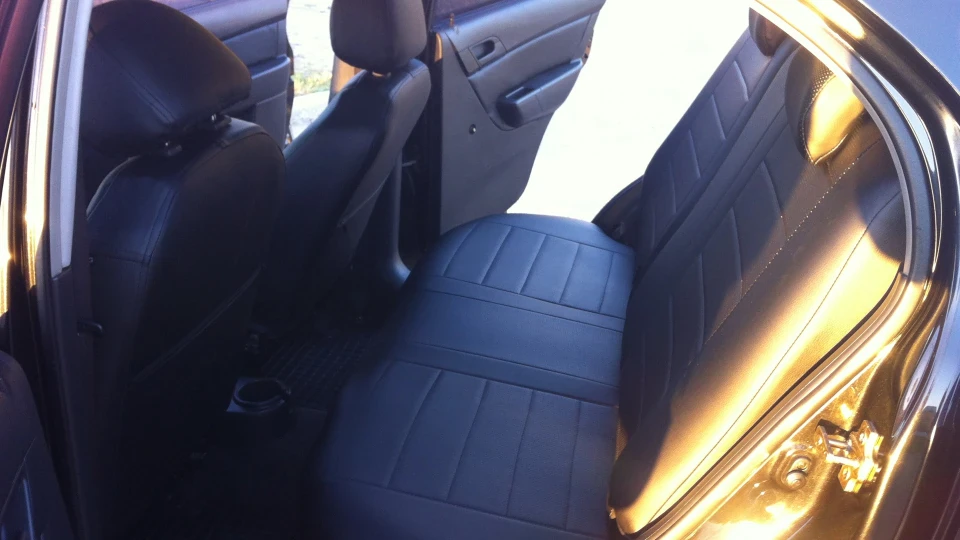 Chevrolet Aveo Sedan Black Star 2